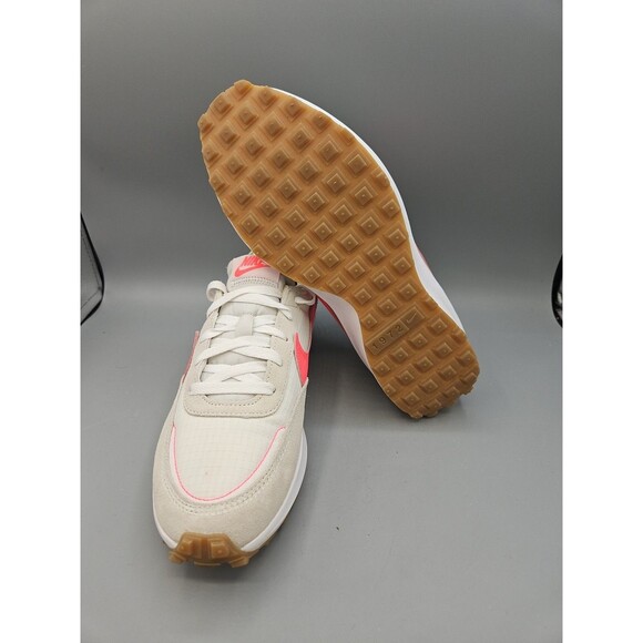 Nike Womens Waffle Debut FJ4572-100 White Casual Shoes Sneakers Size 9.5 - Picture 9 of 11